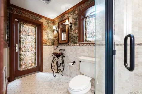 47 Shoreham Road Massapequa NY 11758