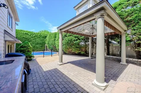 47 Shoreham Road Massapequa NY 11758
