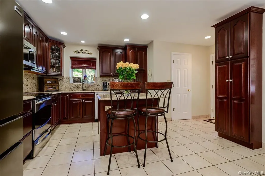 185 Jefferson Avenue Thornwood NY 10594