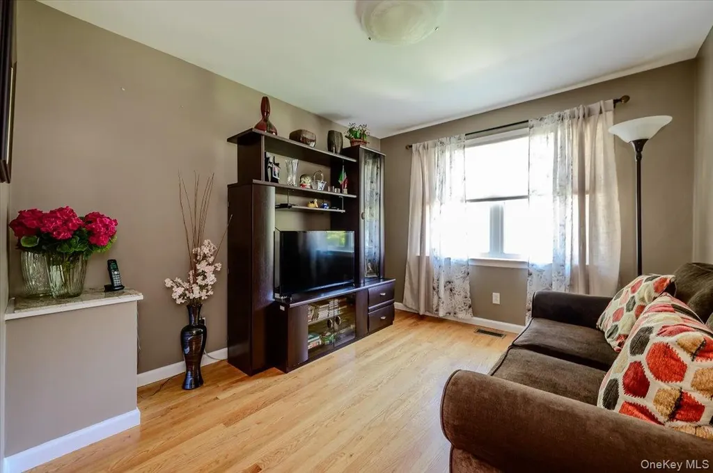 185 Jefferson Avenue Thornwood NY 10594