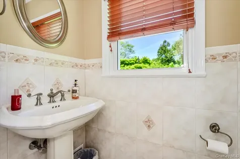 185 Jefferson Avenue Thornwood NY 10594