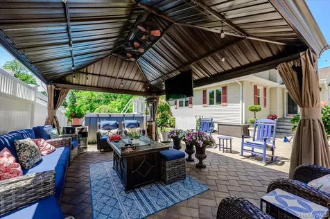 185 Jefferson Avenue Thornwood NY 10594
