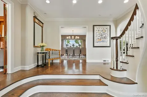 8 Boxwood Lane Rye NY 10580
