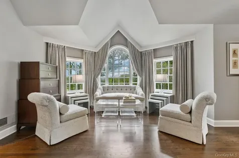 8 Boxwood Lane Rye NY 10580