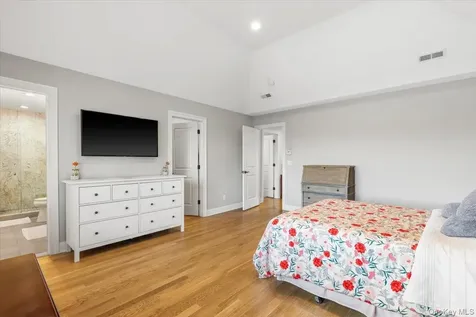 77 Lakeview Avenue West Harrison NY 10604