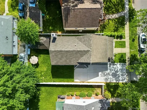 1315 6th Avenue New Hyde Park NY 11040