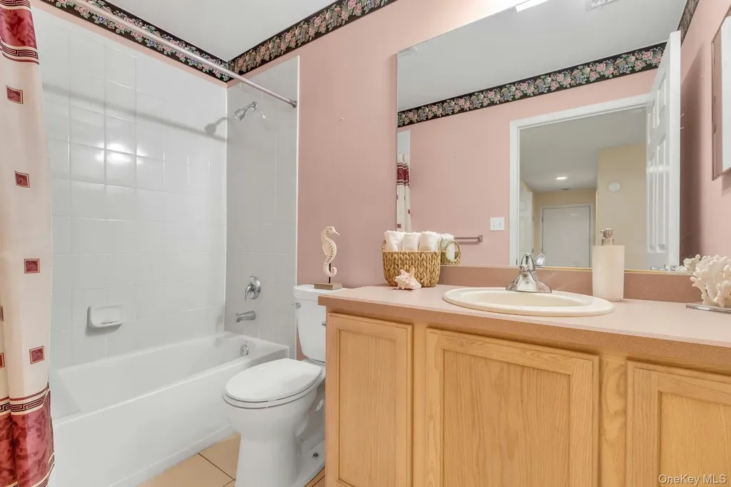 1 Summerfield Lane S Aquebogue NY 11901