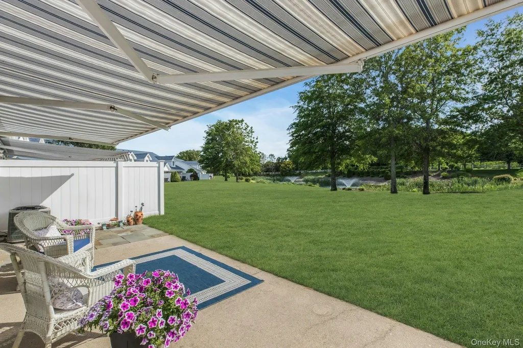 1 Summerfield Lane S Aquebogue NY 11901