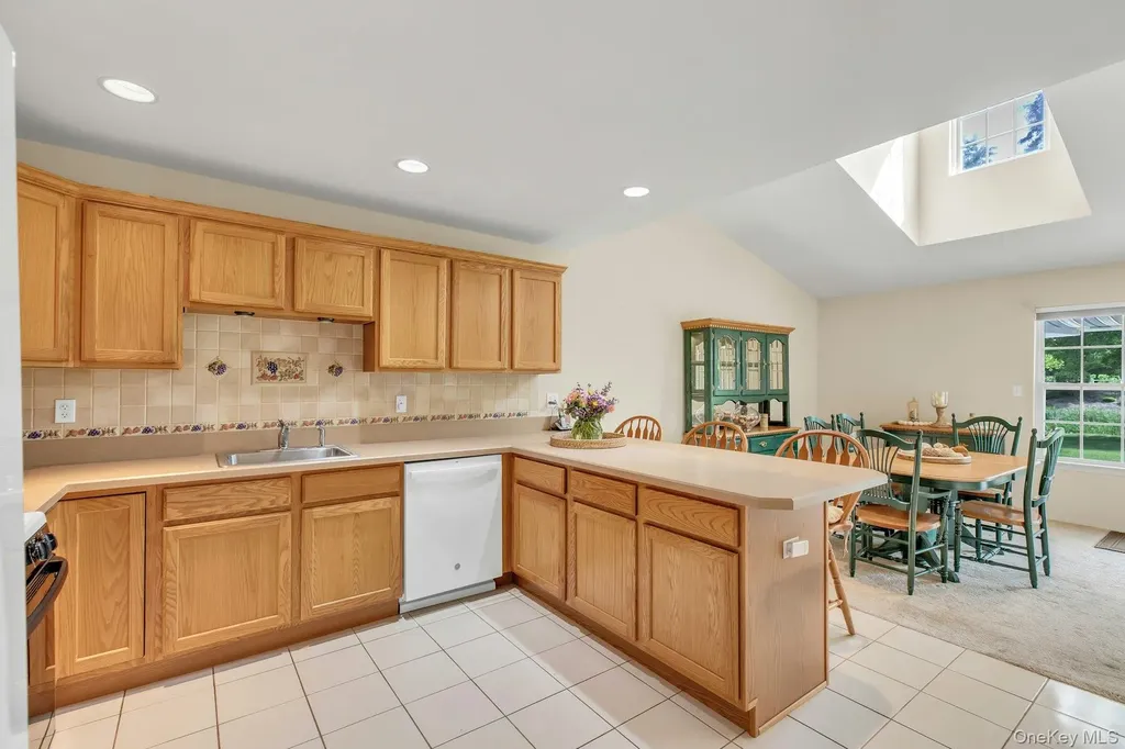 1 Summerfield Lane S Aquebogue NY 11901