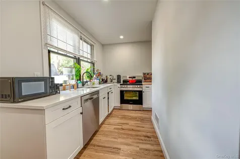 34 Dewey Street Huntington NY 11743