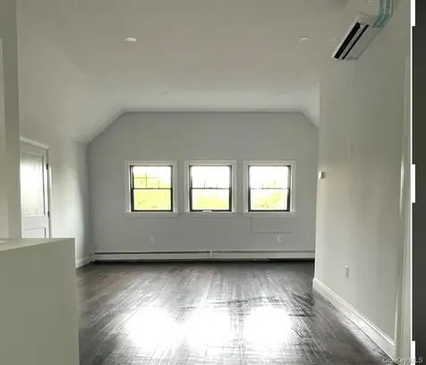 34 Dewey Street Huntington NY 11743