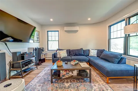 34 Dewey Street Huntington NY 11743