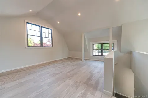 34 Dewey Street Huntington NY 11743