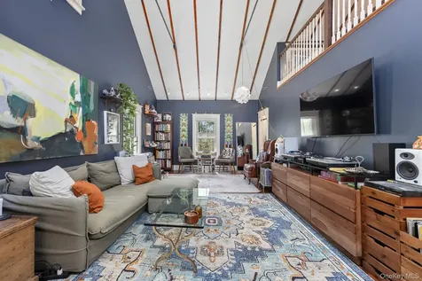 6 Autumn Lane Amenia NY 12501