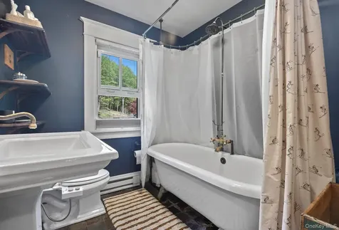 6 Autumn Lane Amenia NY 12501