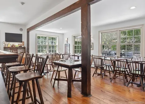 6 Autumn Lane Amenia NY 12501