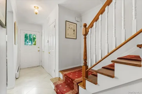 219 Treetop Crescent Lane Rye Brook NY 10573