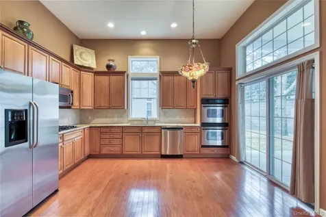 177 Melody Court Eastport NY 11941