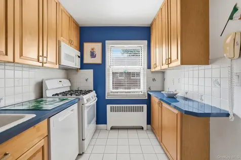 121 North Broadway White Plains NY 10603