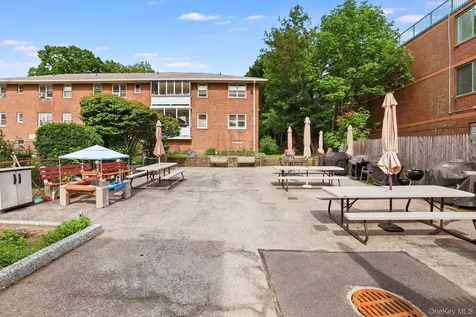121 North Broadway White Plains NY 10603