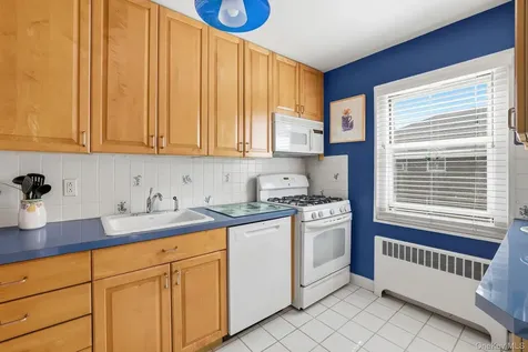 121 North Broadway White Plains NY 10603