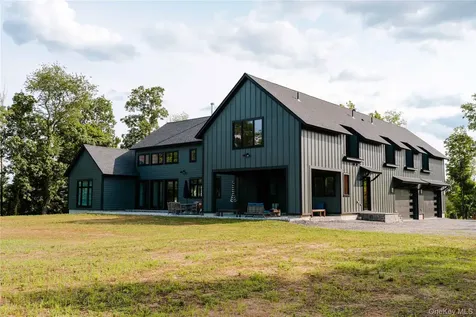158 Brown Road Greenville NY 10998