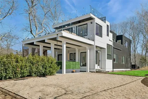 46 Terry Drive Sag Harbor NY 11963