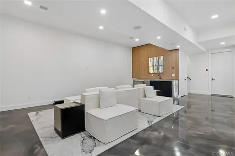 46 Terry Drive Sag Harbor NY 11963