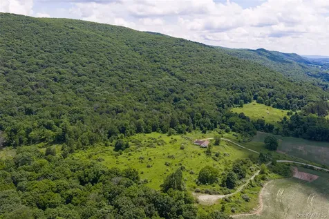 Mountain Edge Lane Millerton NY 12546