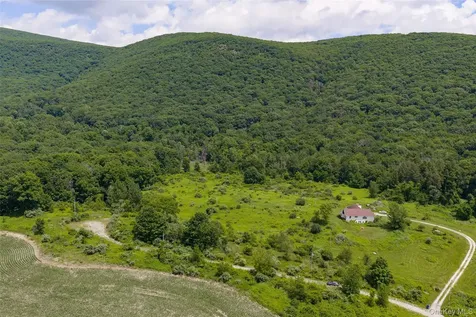 Mountain Edge Lane Millerton NY 12546