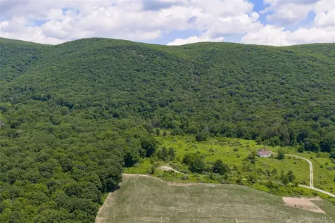 Mountain Edge Lane Millerton NY 12546