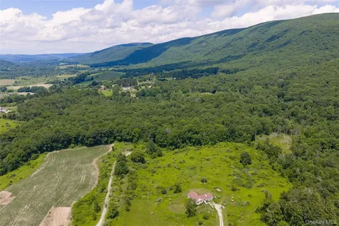 Mountain Edge Lane Millerton NY 12546