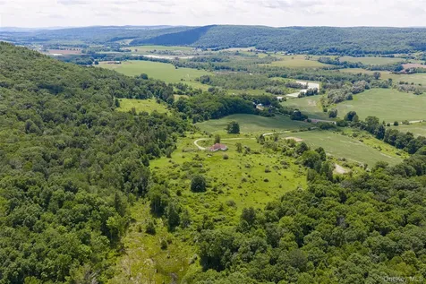Mountain Edge Lane Millerton NY 12546