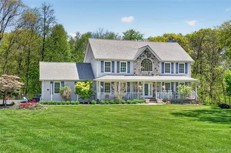 8 Apple Hill Drive Highland Mills NY 10930
