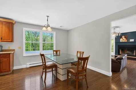 8 Apple Hill Drive Highland Mills NY 10930