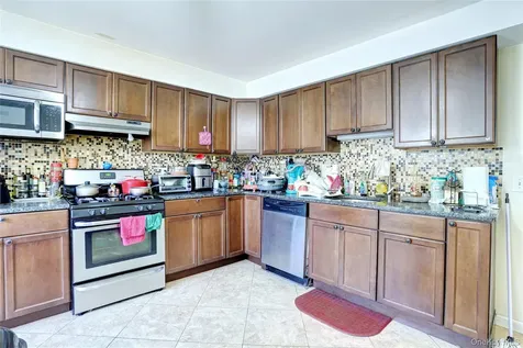 36 Suffern Lane Garnerville NY 10923