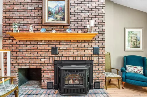 21 Straub Drive Pleasant Valley NY 12569