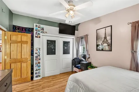 21 Straub Drive Pleasant Valley NY 12569