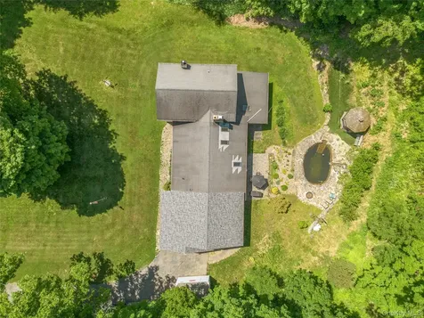 21 Straub Drive Pleasant Valley NY 12569