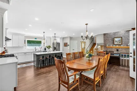 21 Straub Drive Pleasant Valley NY 12569