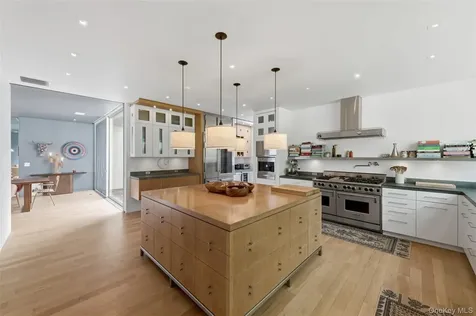 125 Davids Hill Road Bedford Hills NY 10506