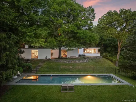 125 Davids Hill Road Bedford Hills NY 10506