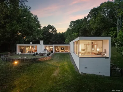 125 Davids Hill Road Bedford Hills NY 10506
