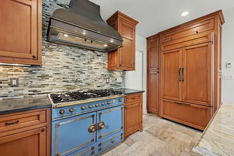 18 Fenimore Drive Harrison NY 10528
