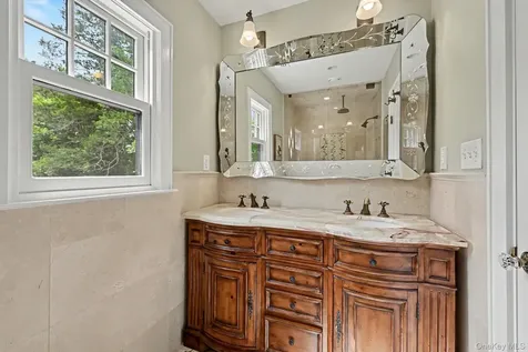 18 Fenimore Drive Harrison NY 10528