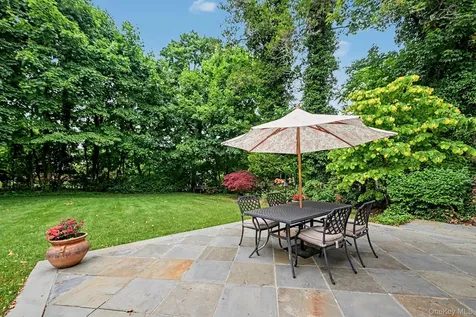18 Fenimore Drive Harrison NY 10528