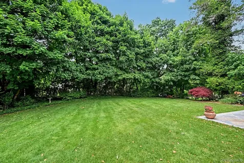 18 Fenimore Drive Harrison NY 10528