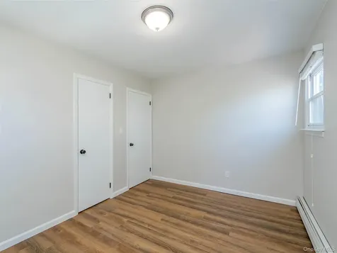 80 Maxwell Avenue Oyster Bay NY 11771