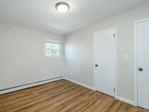 80 Maxwell Avenue Oyster Bay NY 11771