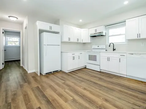 80 Maxwell Avenue Oyster Bay NY 11771